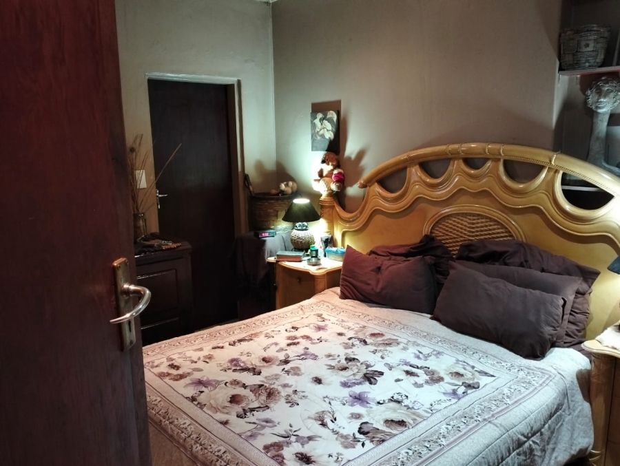 5 Bedroom Property for Sale in Songloed North West